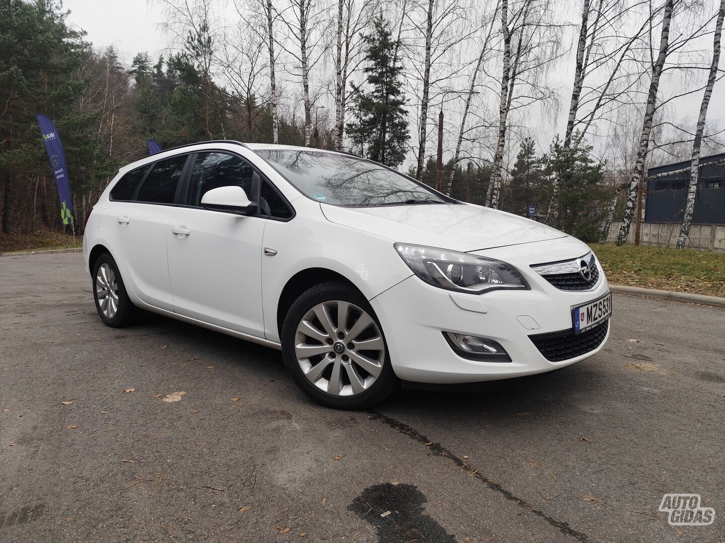 Opel Astra 2011 y Wagon