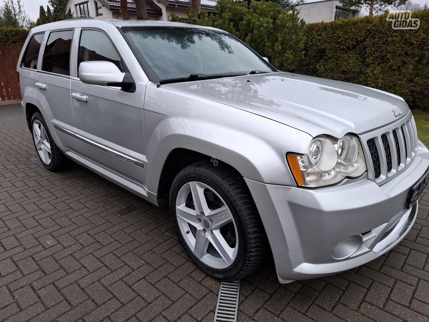 Jeep Grand Cherokee SRT V8 2008 y