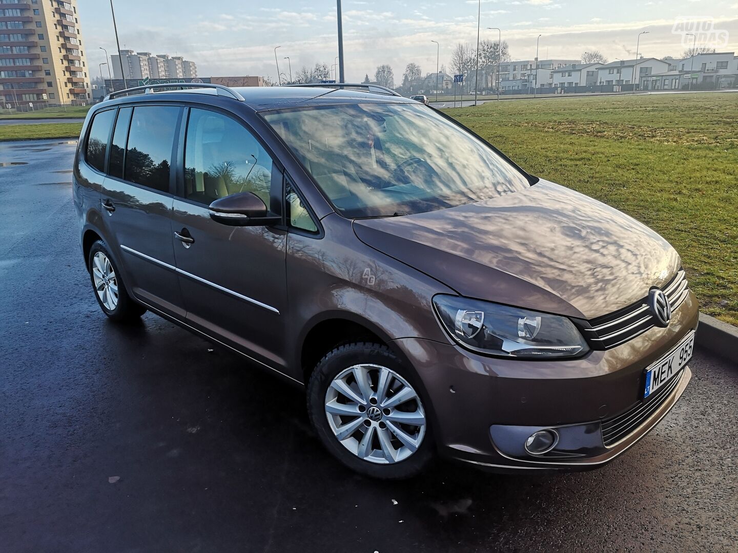 Volkswagen Touran 2011 y Van