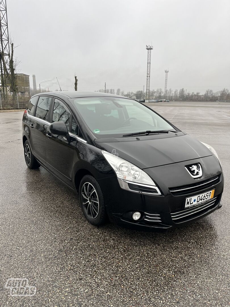 Peugeot 5008 2011 г Минивэн