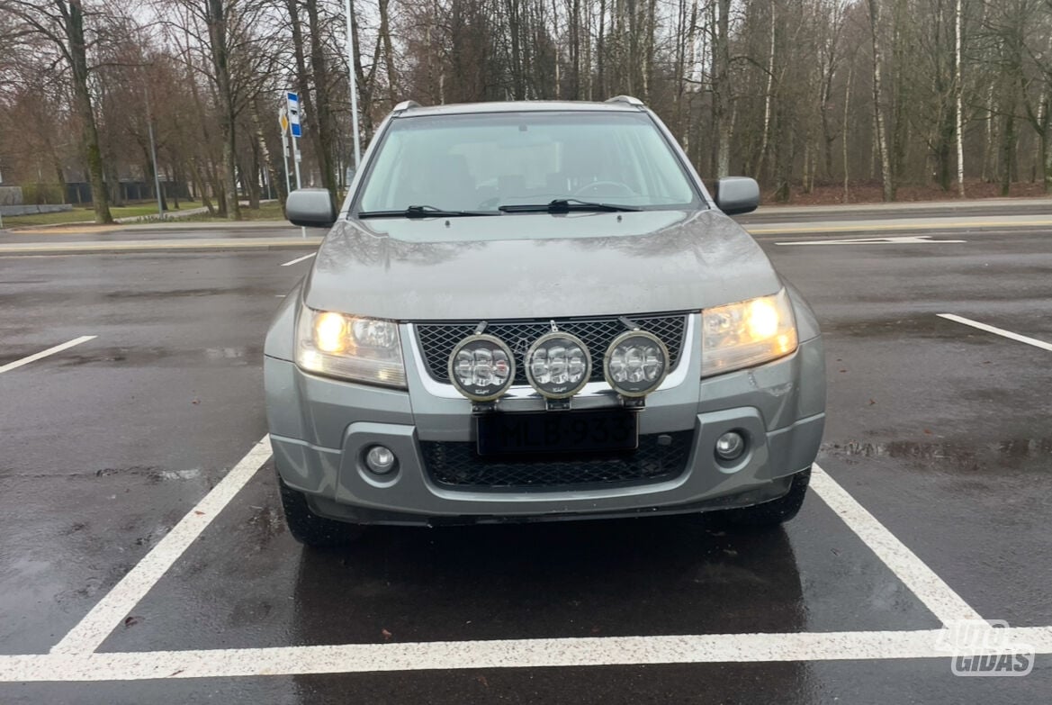 Suzuki Grand Vitara 2008 г Внедорожник / Кроссовер