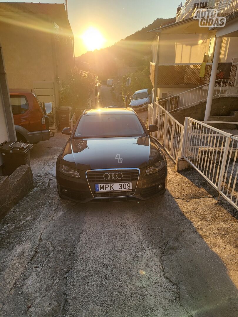 Audi A4 2008 m Universalas