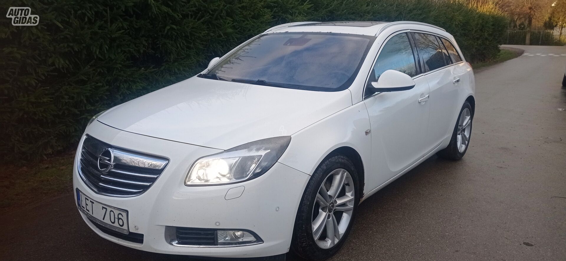 Opel Insignia 2011 г Универсал