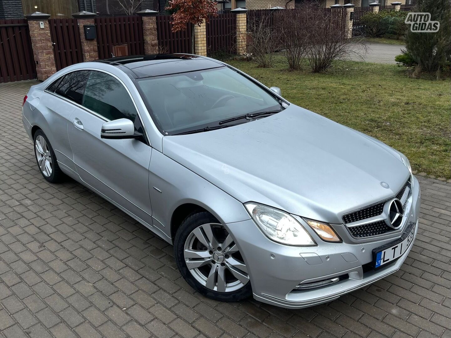 Mercedes-Benz E 250 2010 m Coupe