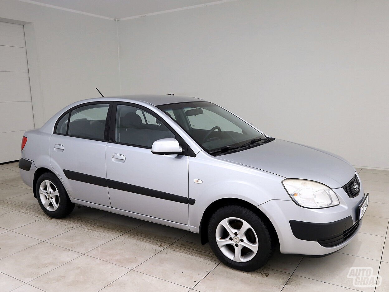 Kia Rio 2005 m Sedanas