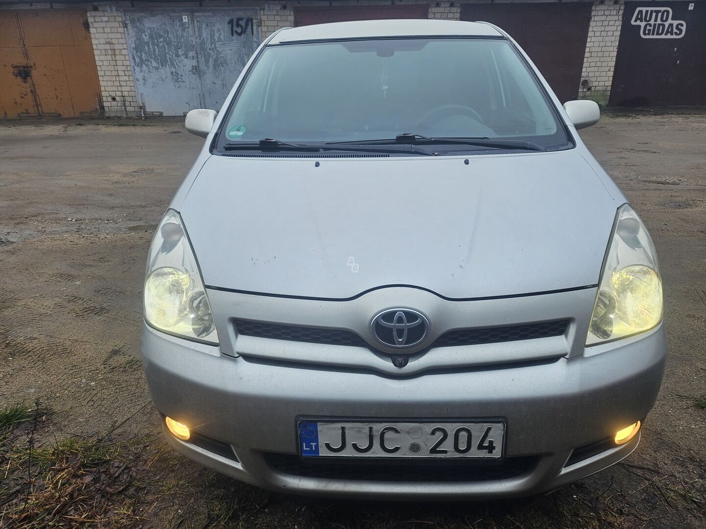 Toyota Corolla Verso 2005 y Van