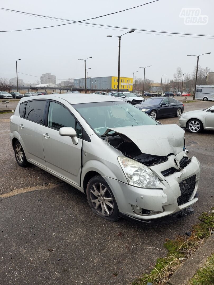 Toyota Avensis Verso VVTi 2008 m