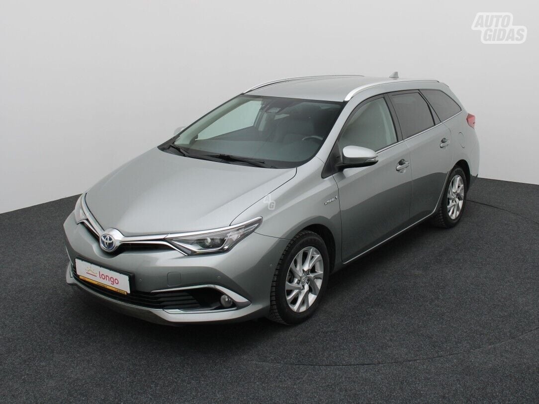 Toyota Auris 2018 г Универсал