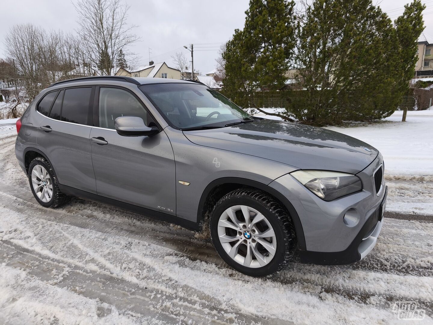 Bmw X1 2012 г Внедорожник / Кроссовер