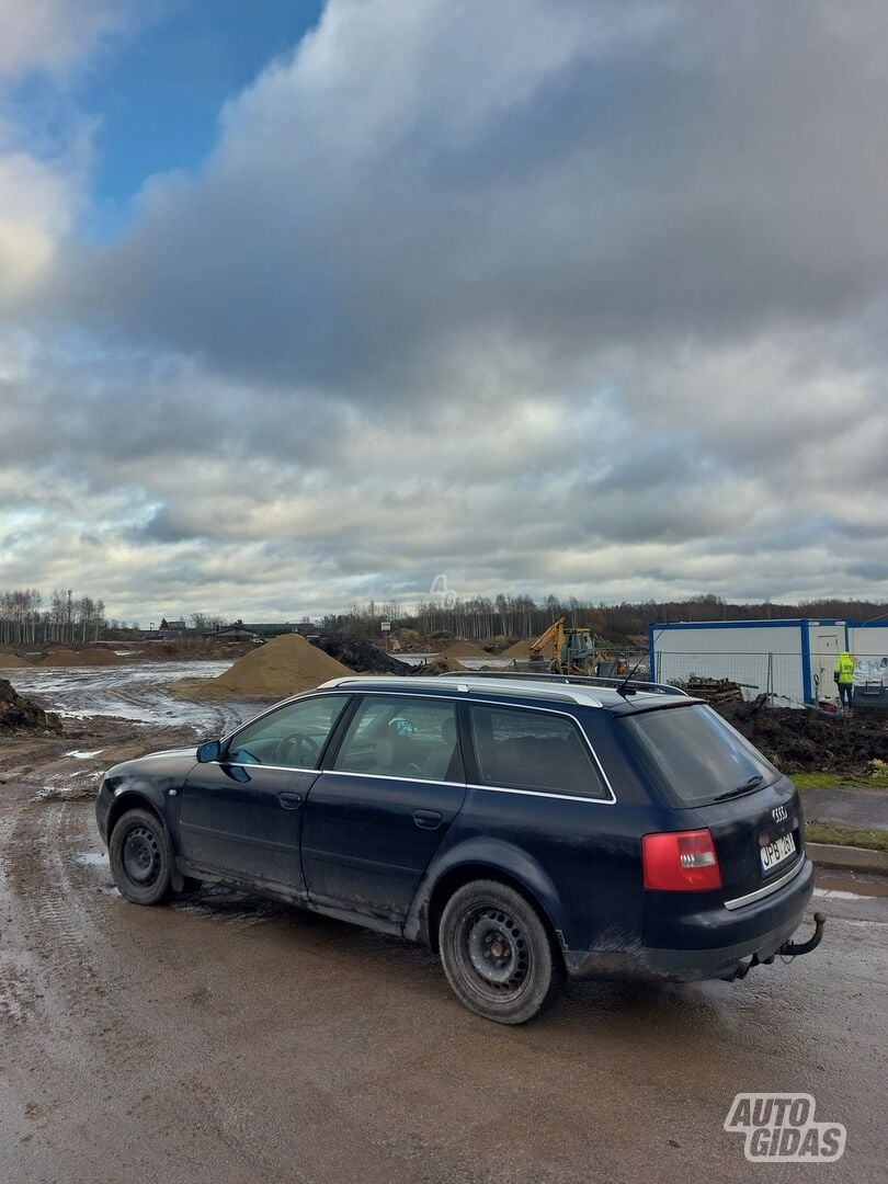 Audi A6 2002 m Universalas