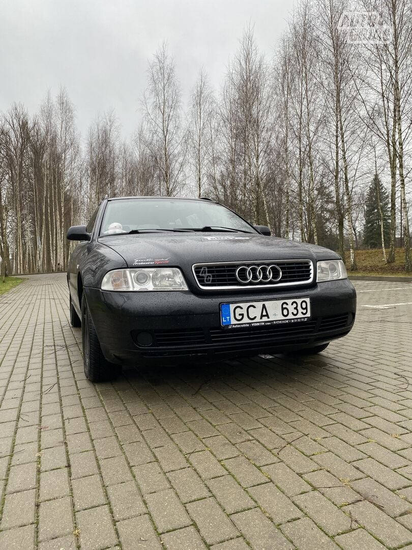 Audi A4 2000 m Universalas