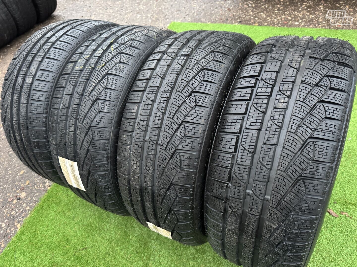 Pirelli Siunciam, 8mm 2019m R18 winter tyres passanger car