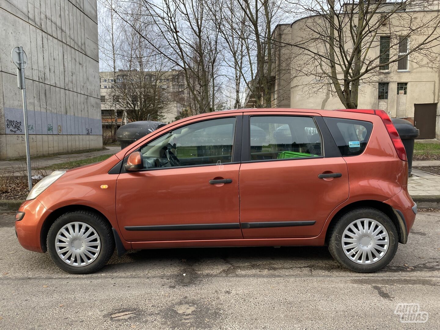 Nissan Note 2007 y Hatchback