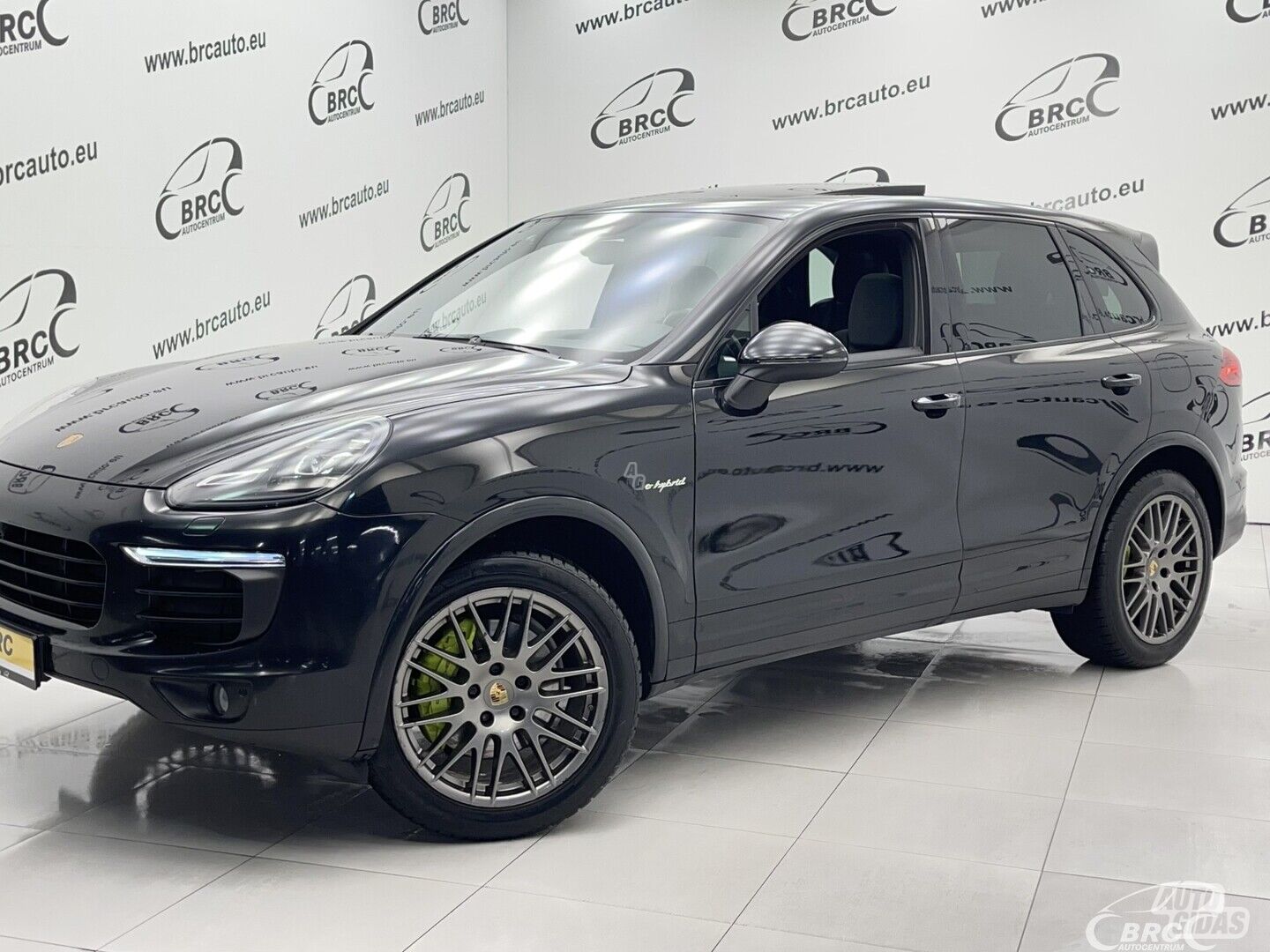 Porsche Cayenne S E-Hybrid 2017 y