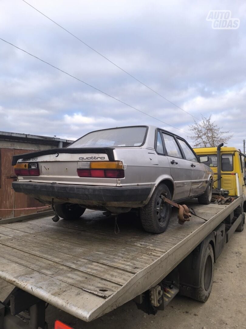 Audi 80 B2 1984 m dalys