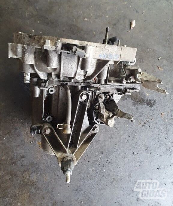 Mechaninė 5 pavarų dėžė, 820021, Renault Megane II 2005 y