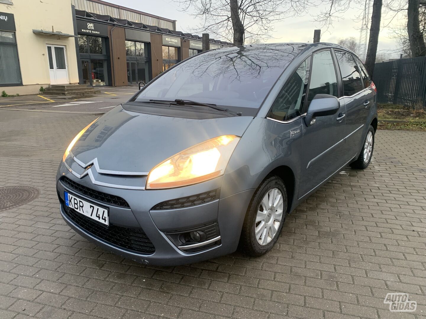 Citroen C4 Picasso 2009 y Van