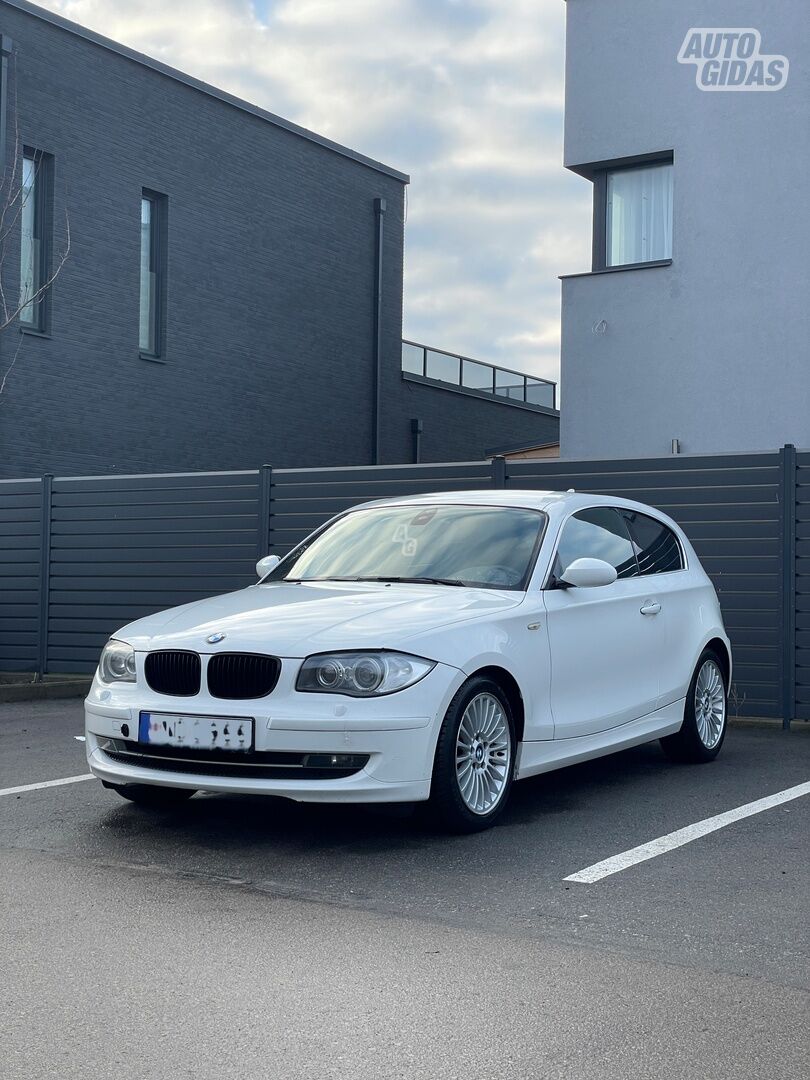 Bmw 123 2009 г Хэтчбек