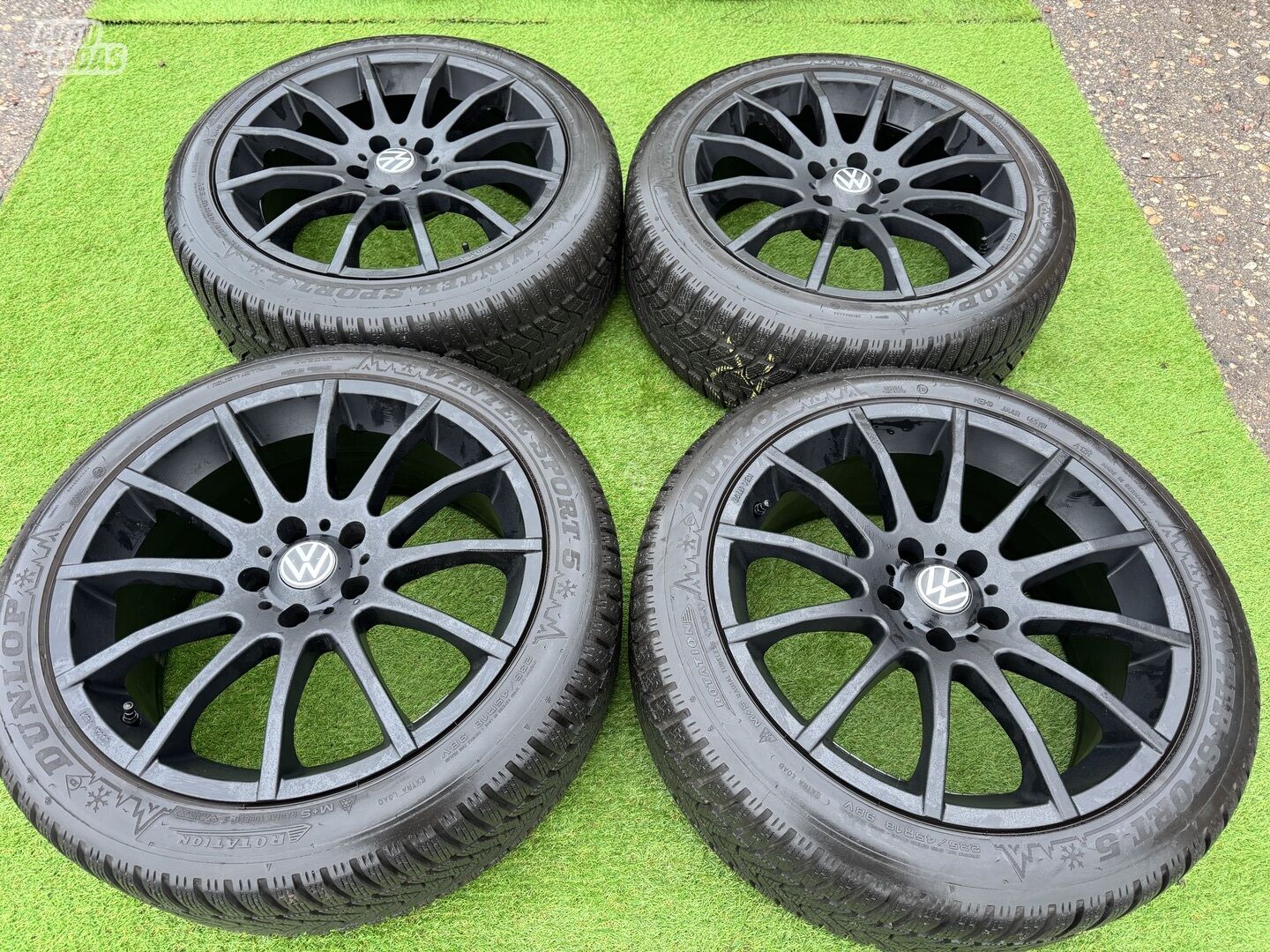 Volkswagen Siunciam, 8J ET35 light alloy R18 rims