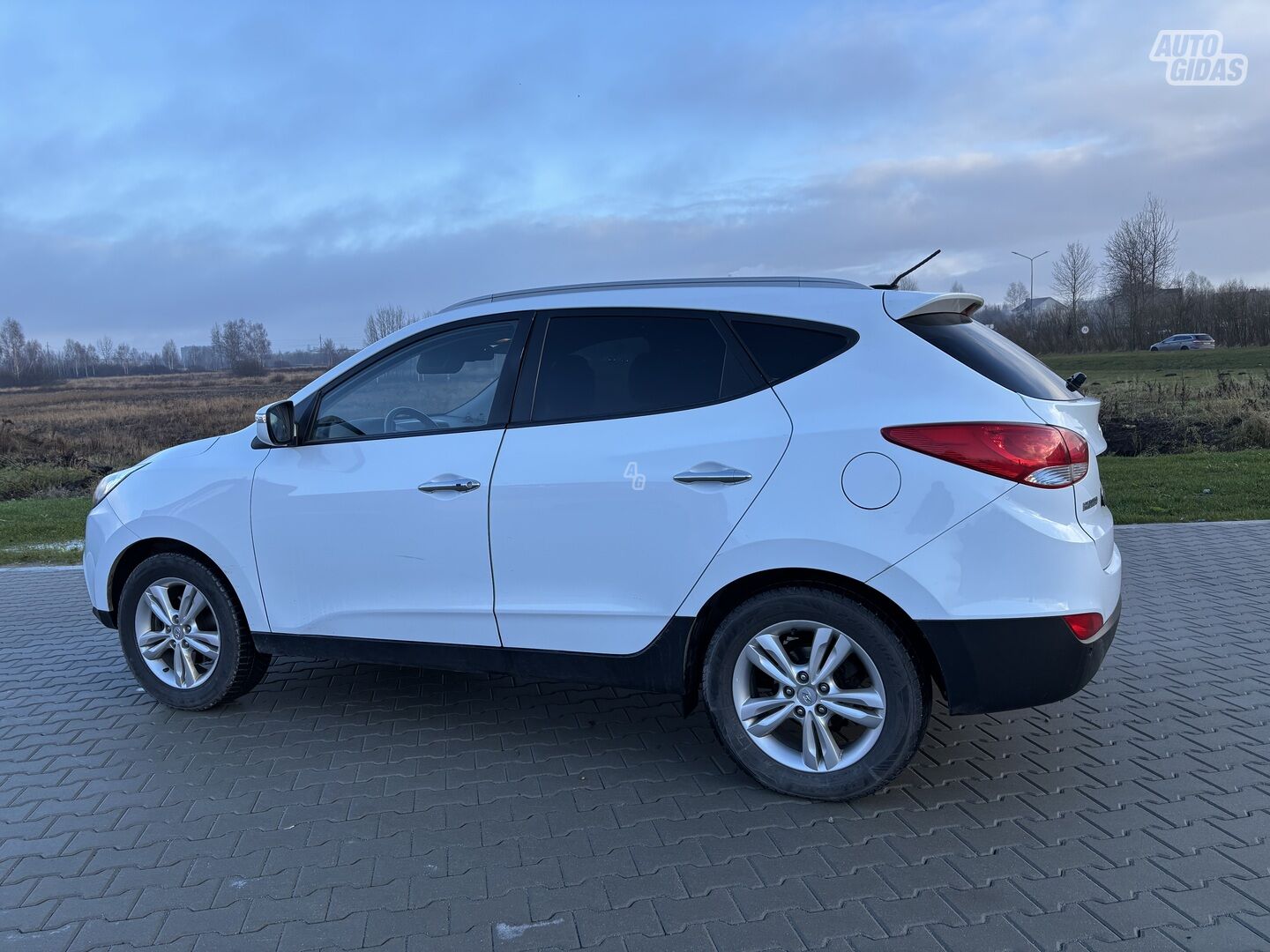 Hyundai ix35 2011 г Внедорожник / Кроссовер