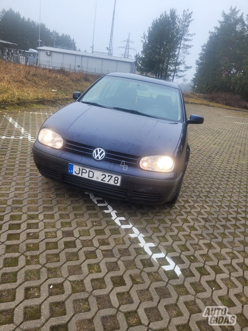 Volkswagen Golf 1998 m Hečbekas