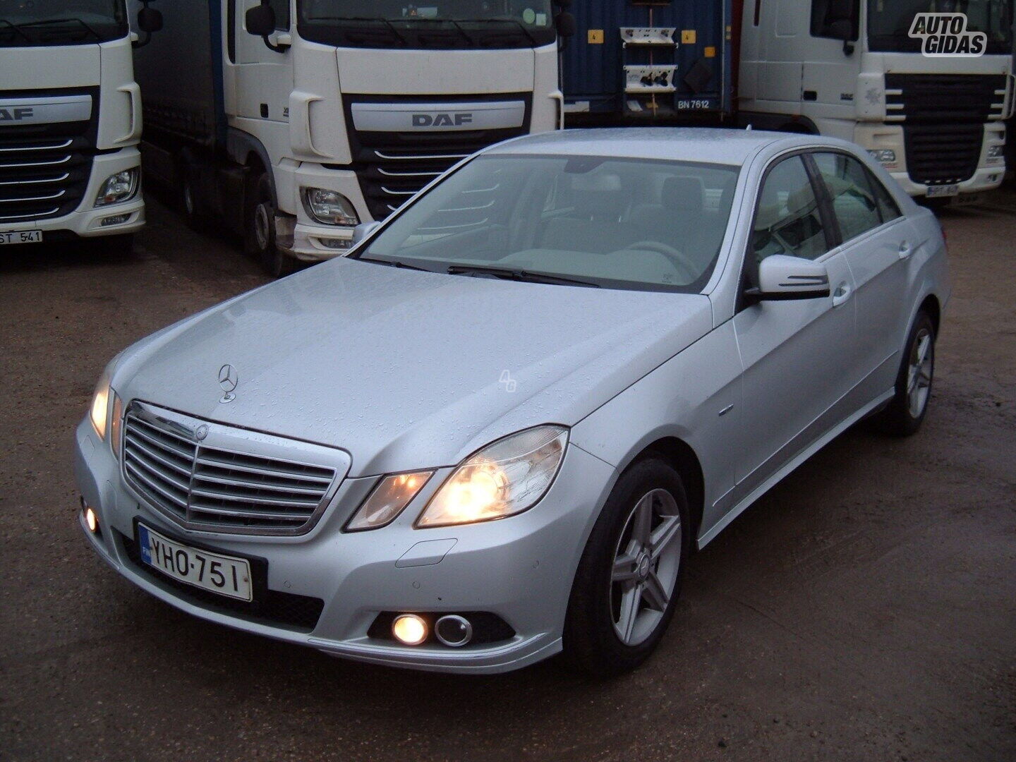 Mercedes-Benz E 250 2011 г Седан