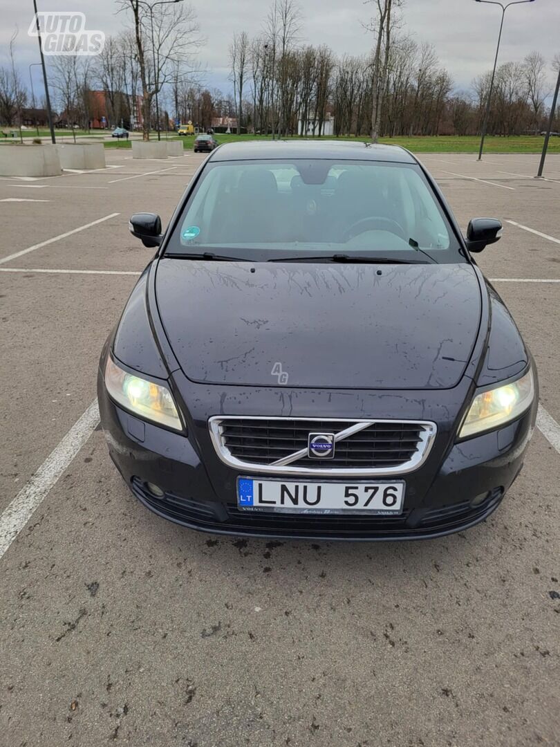 Volvo S40 2009 г Седан