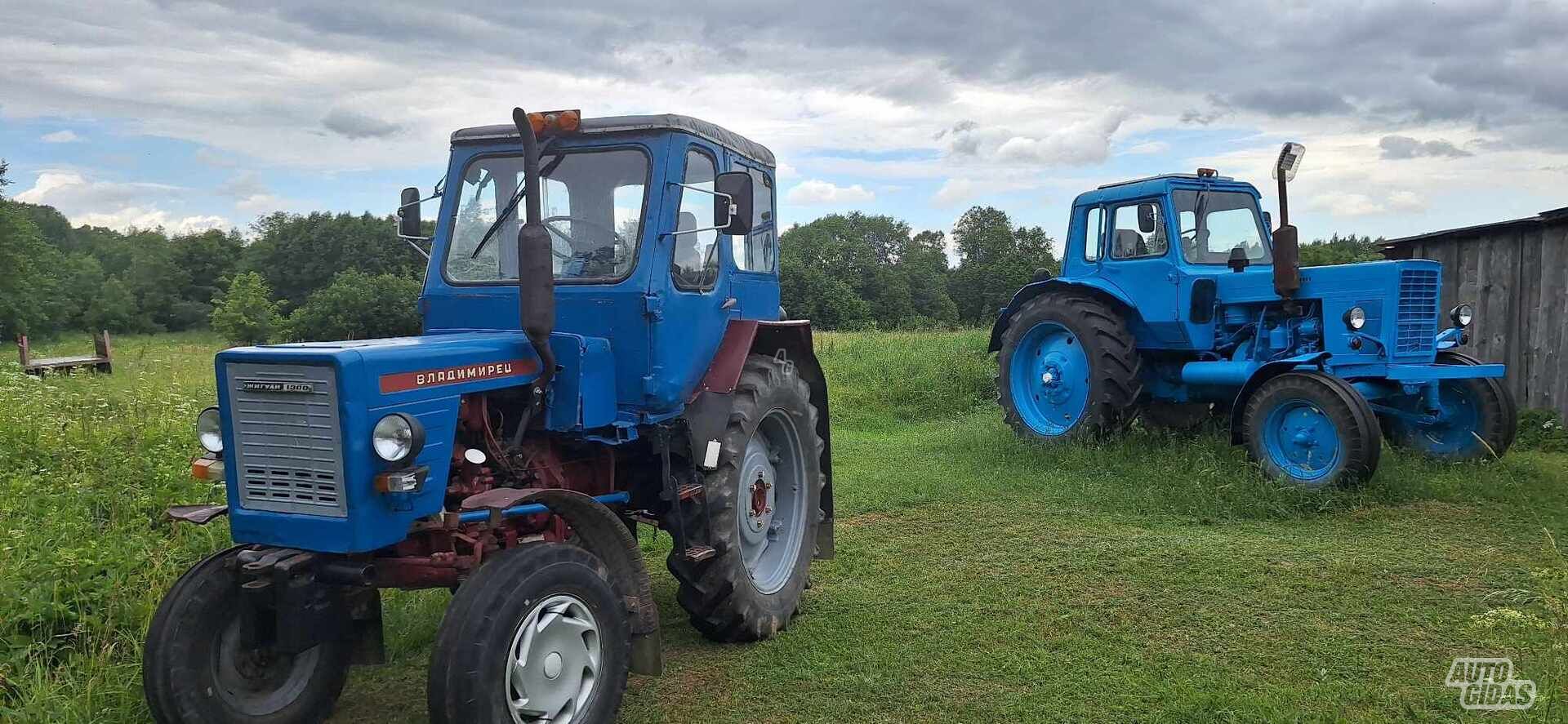 T25 1988 y Tractor