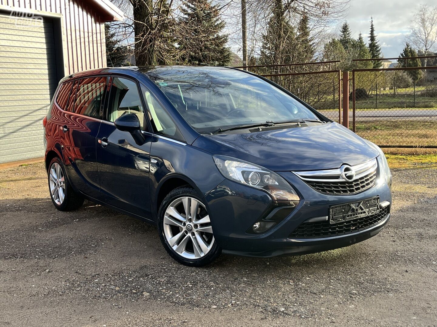 Opel Zafira Cosmo 2012 г