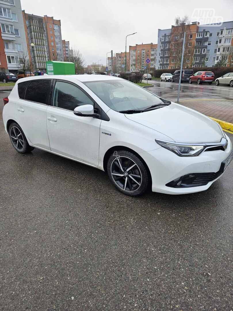 Toyota Auris 2017 y Hatchback