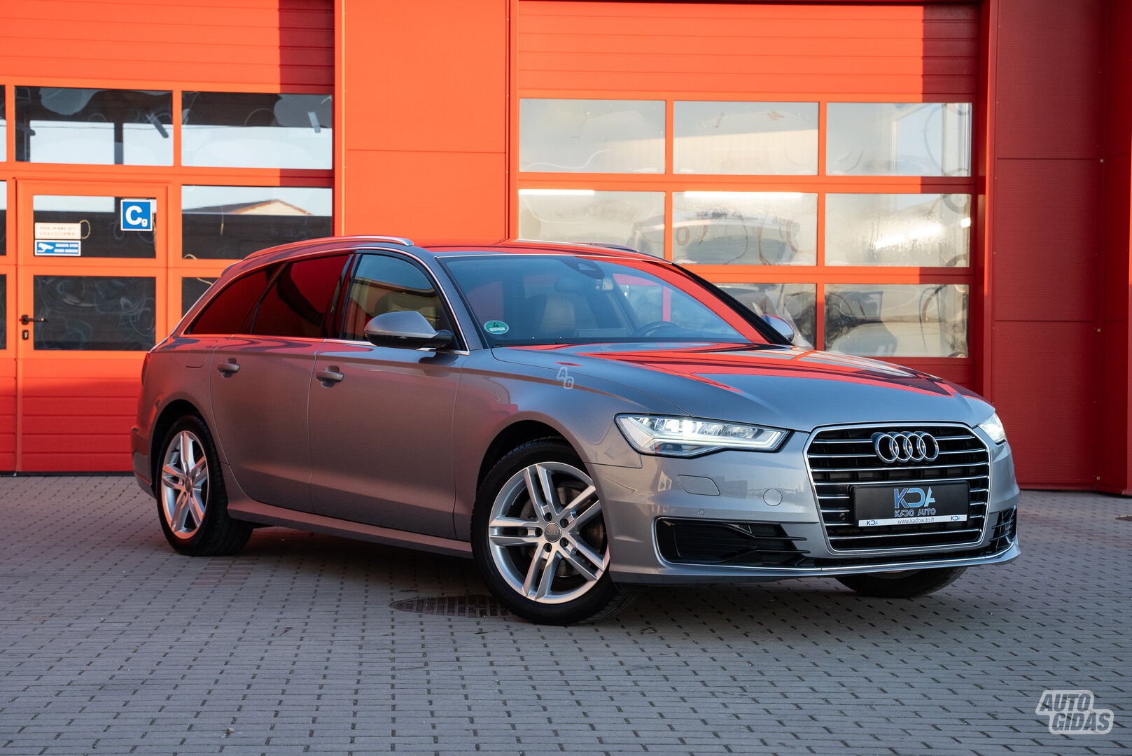 Audi A6 2016 m Universalas