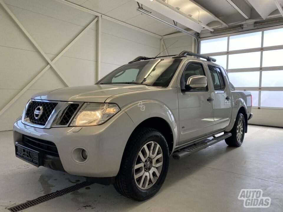 Nissan Navara 2012 m Kitas