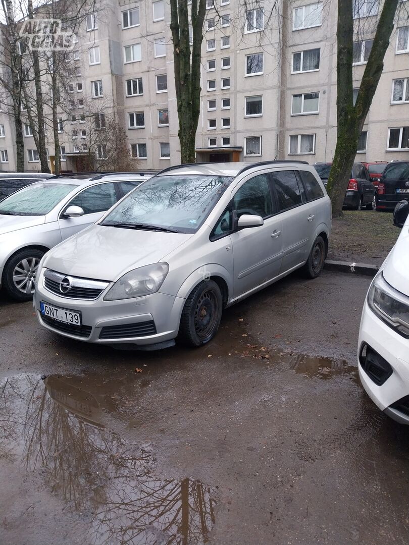 Opel Zafira 2006 m Vienatūris