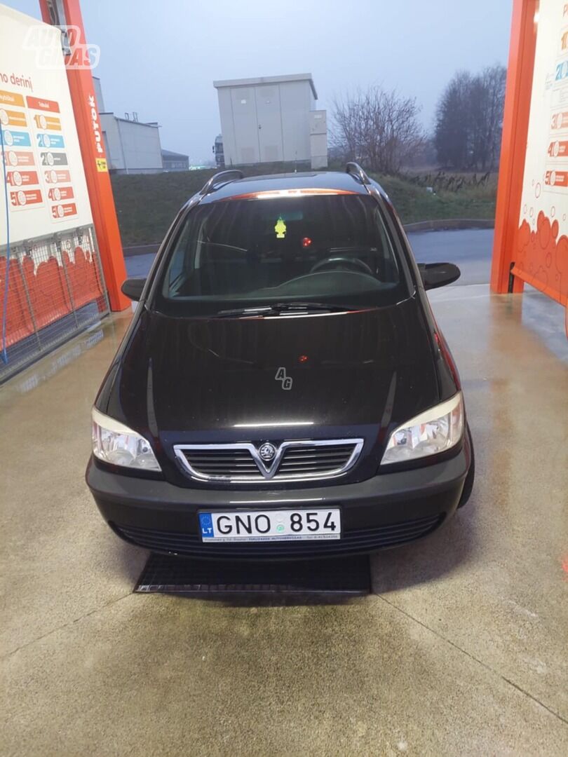 Opel Zafira 2004 m Vienatūris