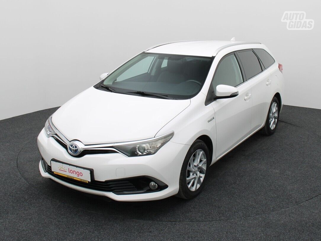 Toyota Auris 2016 г Универсал