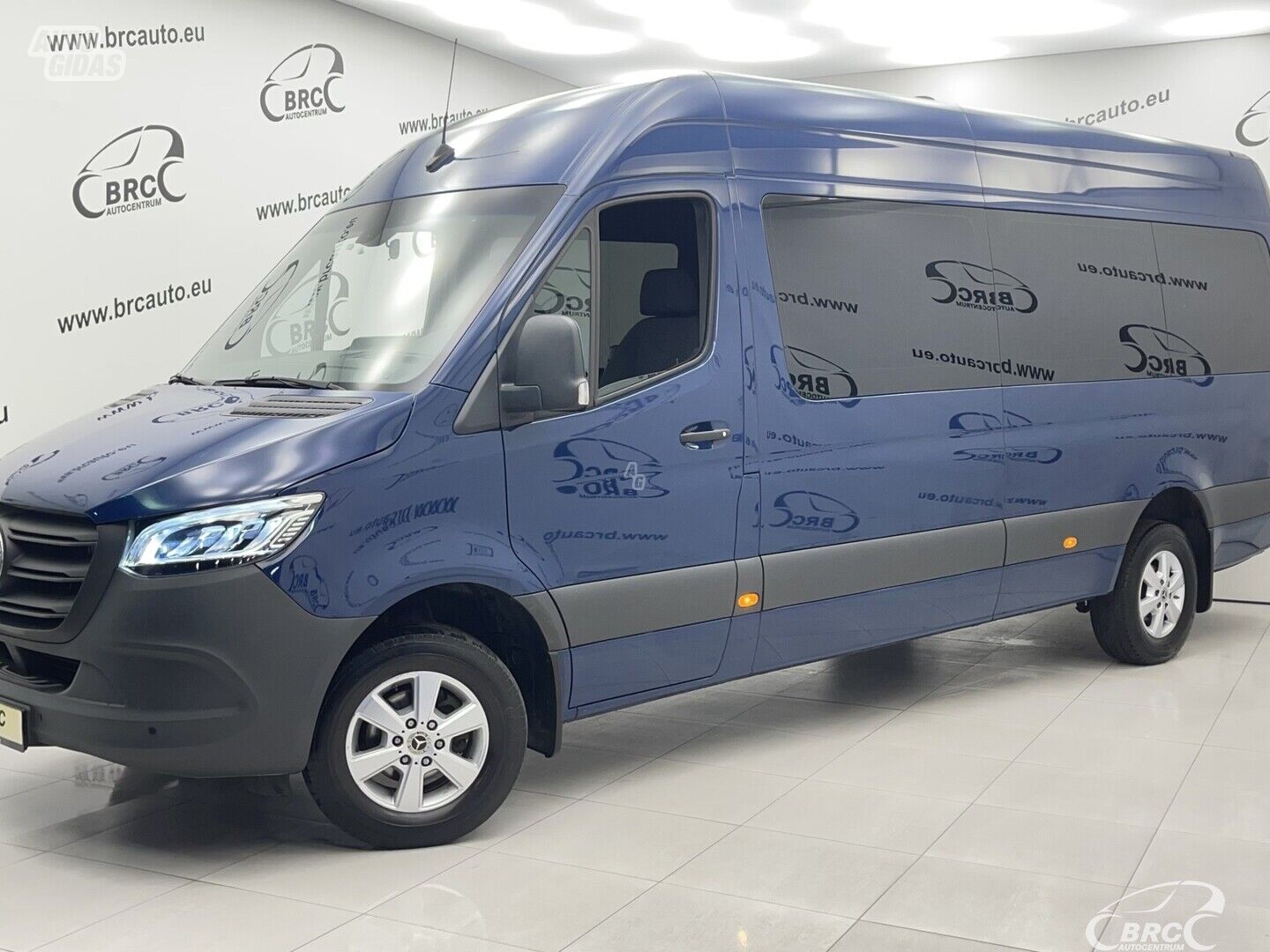 Mercedes-Benz Sprinter 317 CDI Tourer 2023 y