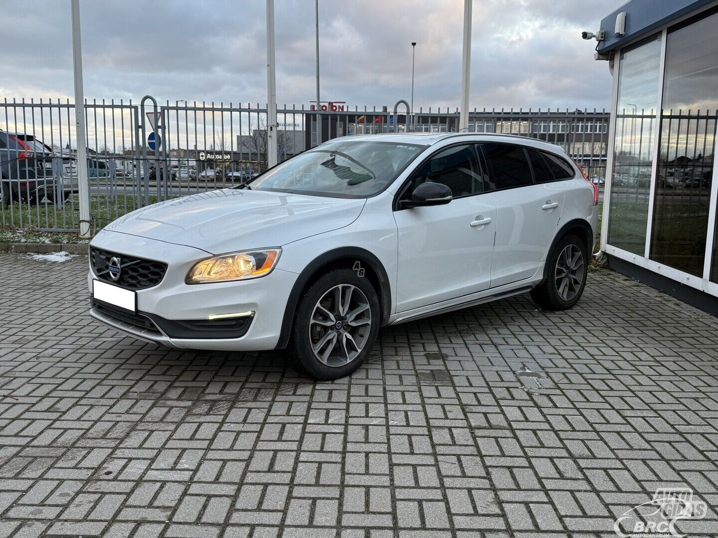 Volvo V60 Cross Country 2.0 T5 AWD Automatas 2017 г