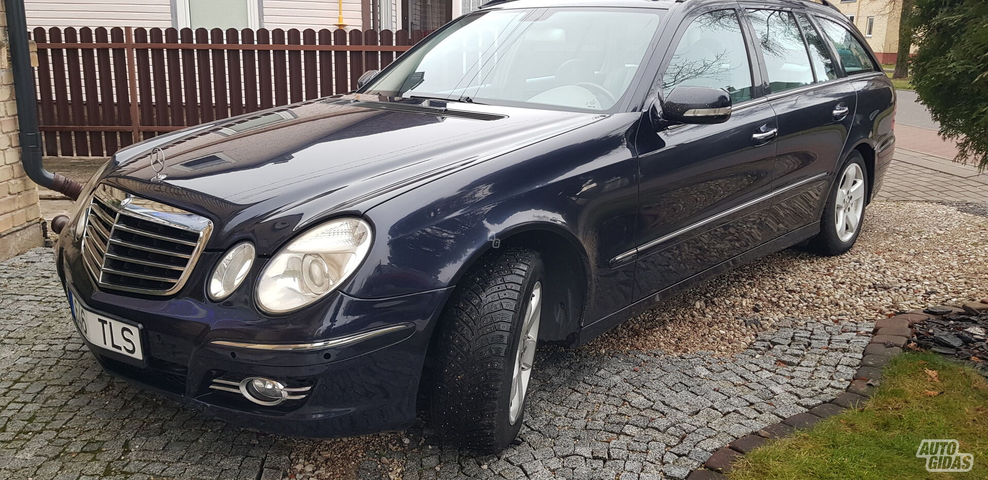 Mercedes-Benz E 270 2003 y Wagon