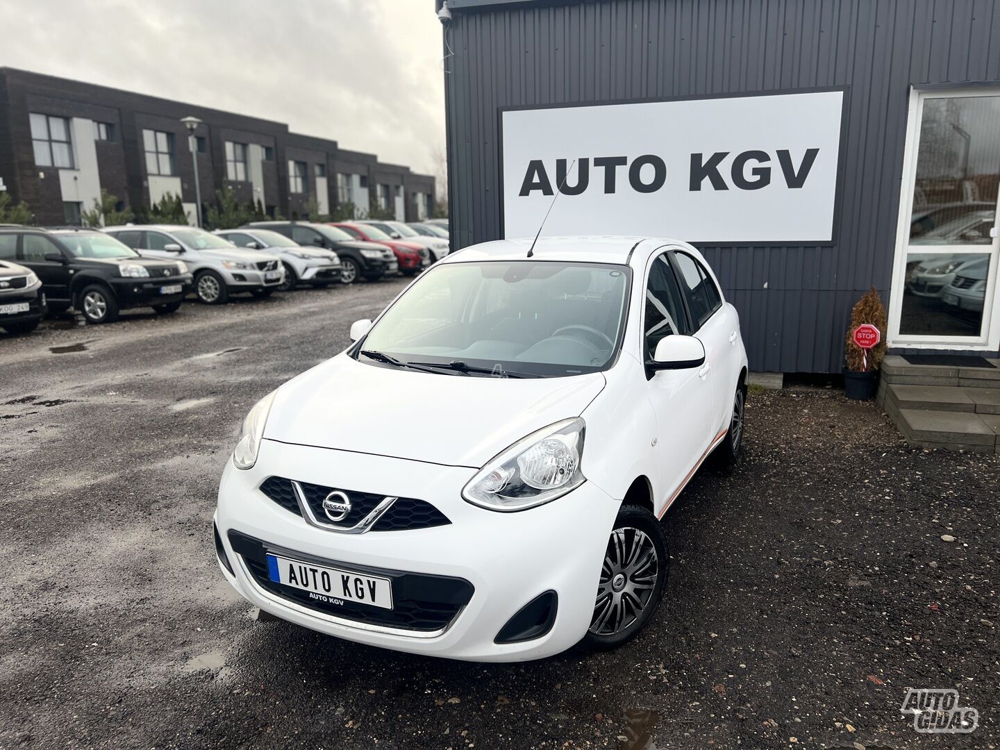 Nissan Micra 2014 y Hatchback