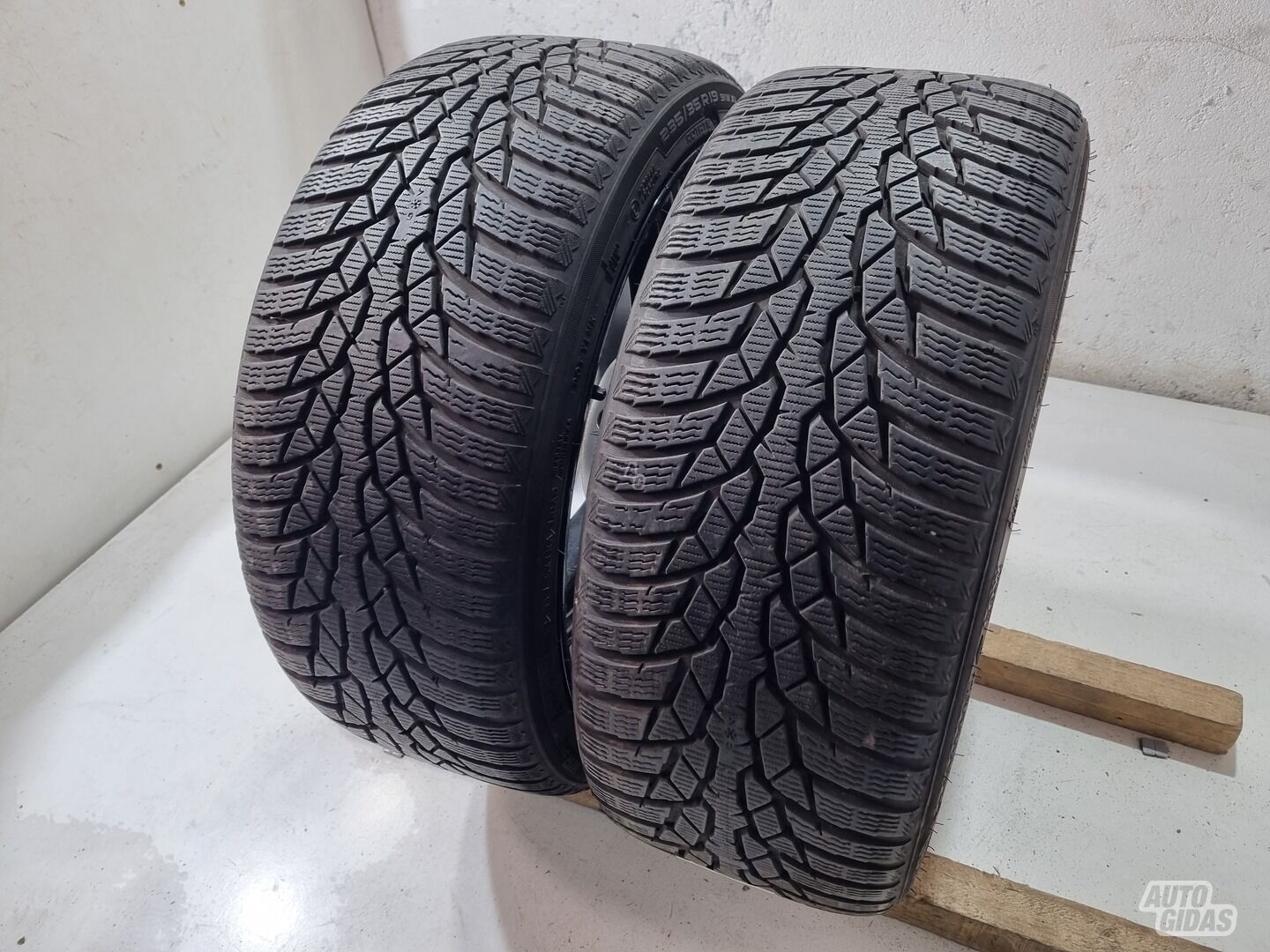 Nokian 6-7mm R19 winter tyres passanger car