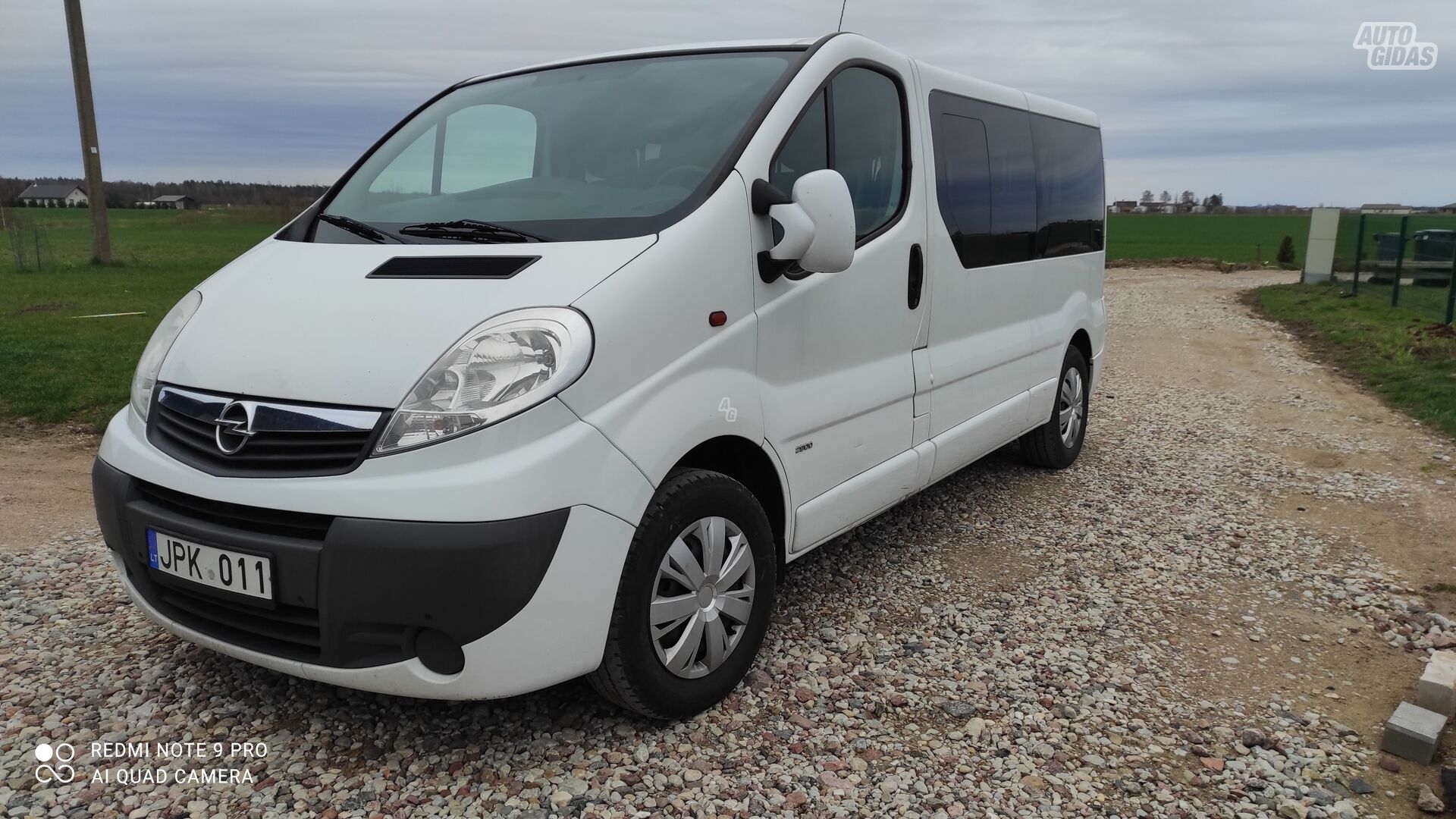 Opel Vivaro 2014 г Микроавтобус