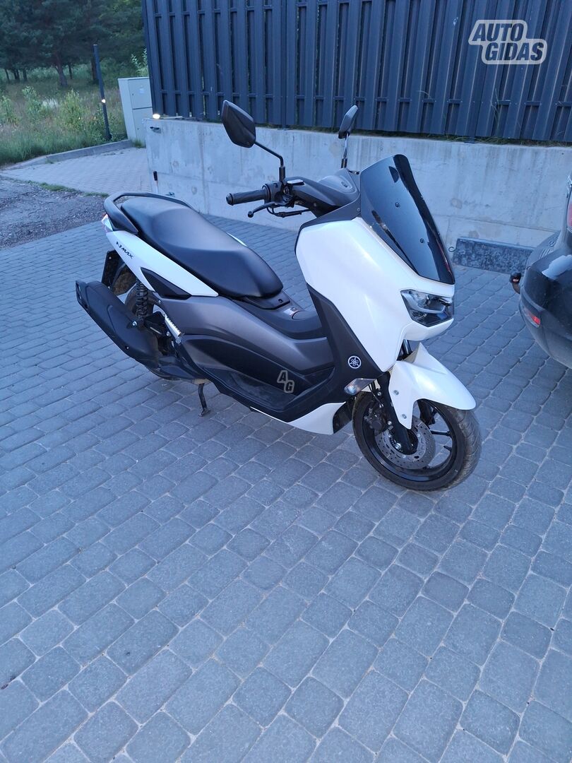 Yamaha NMAX 2023 y Scooter / moped