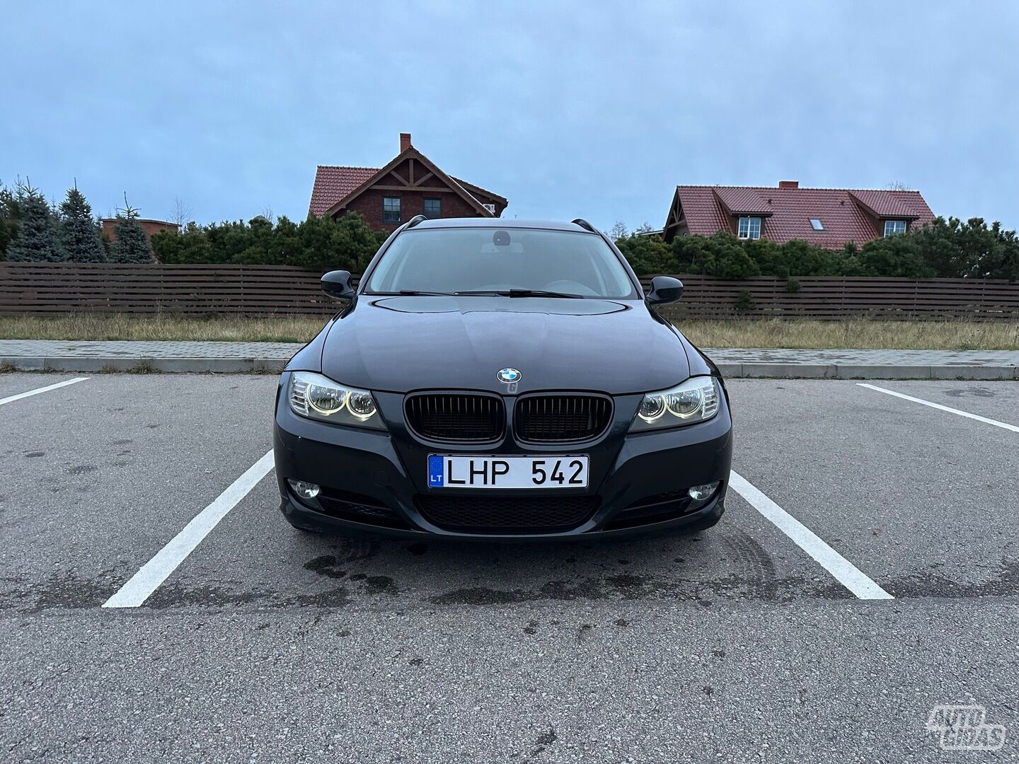 Bmw 318 2011 y Wagon