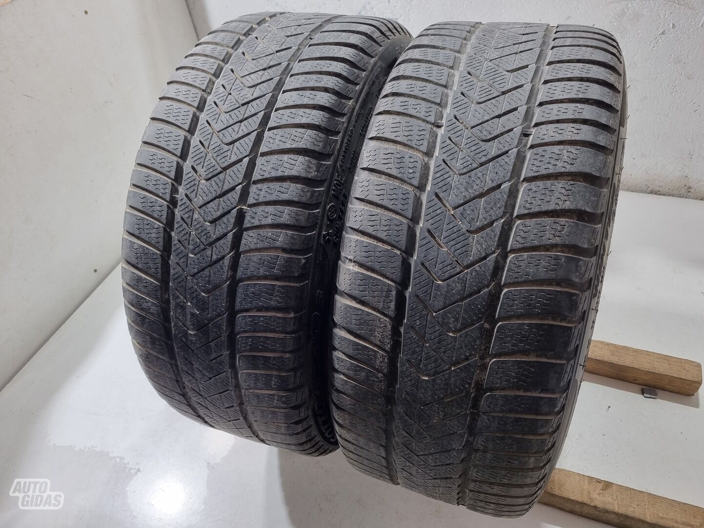 Pirelli 5mm R19 žieminės padangos lengviesiems