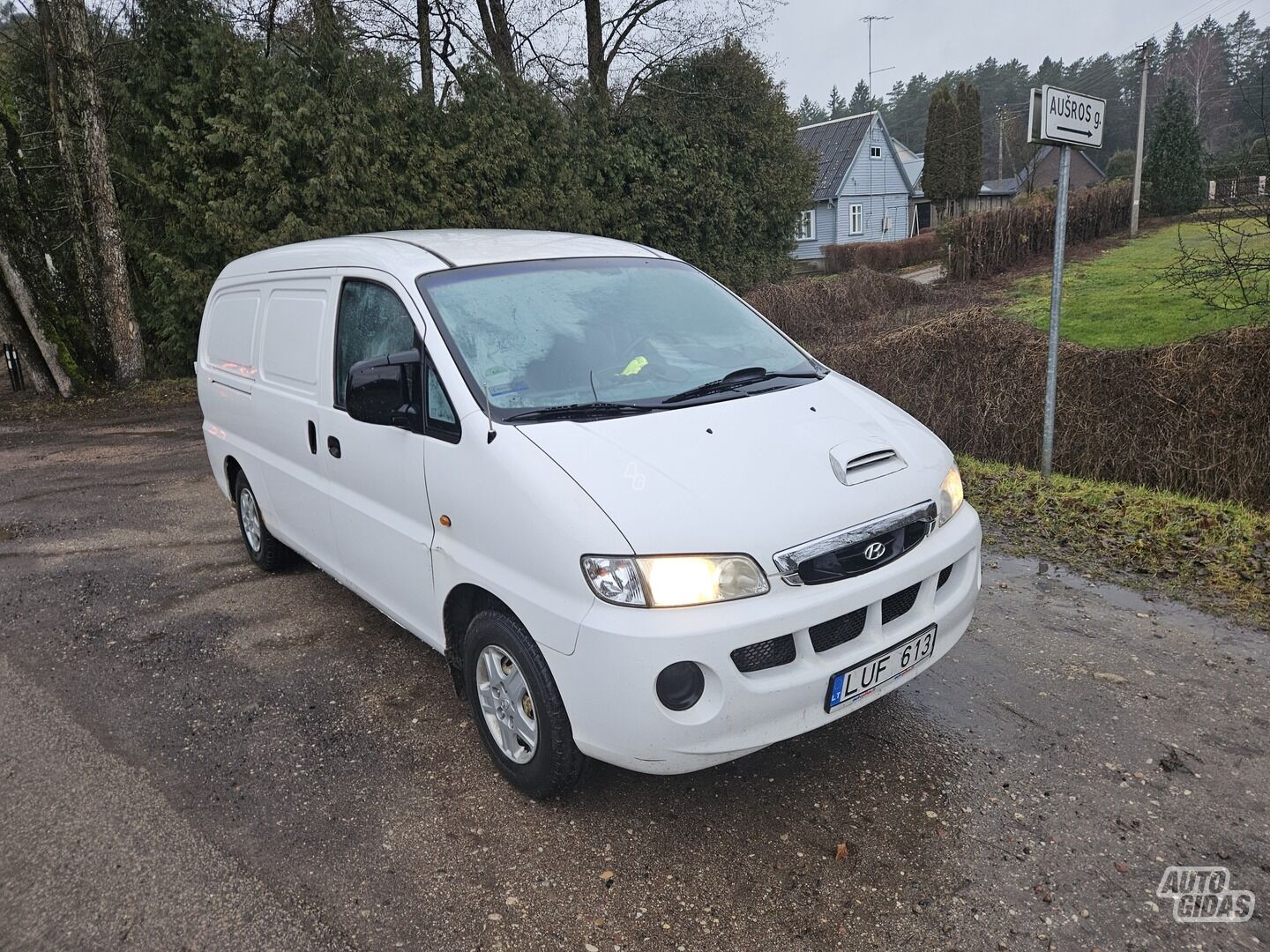 Hyundai H-1 2002 y Heavy minibus