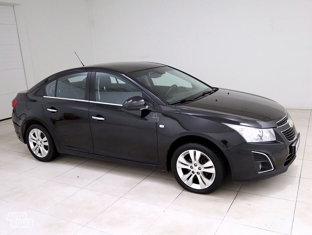 Chevrolet Cruze 2013 г Седан