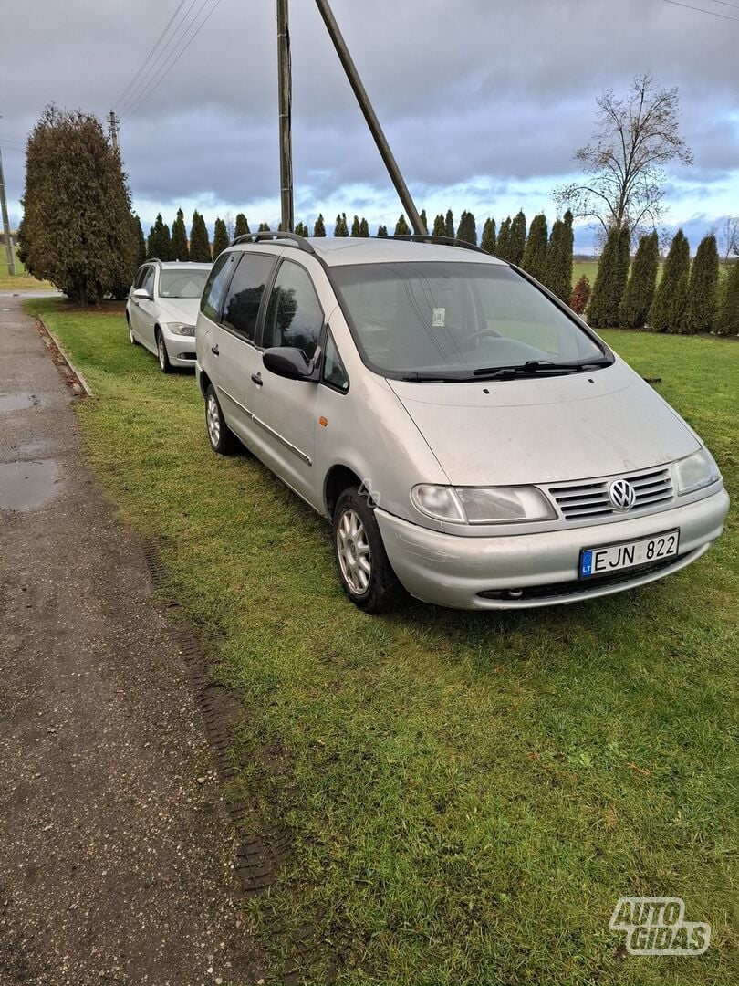 Volkswagen Sharan 1996 г Минивэн