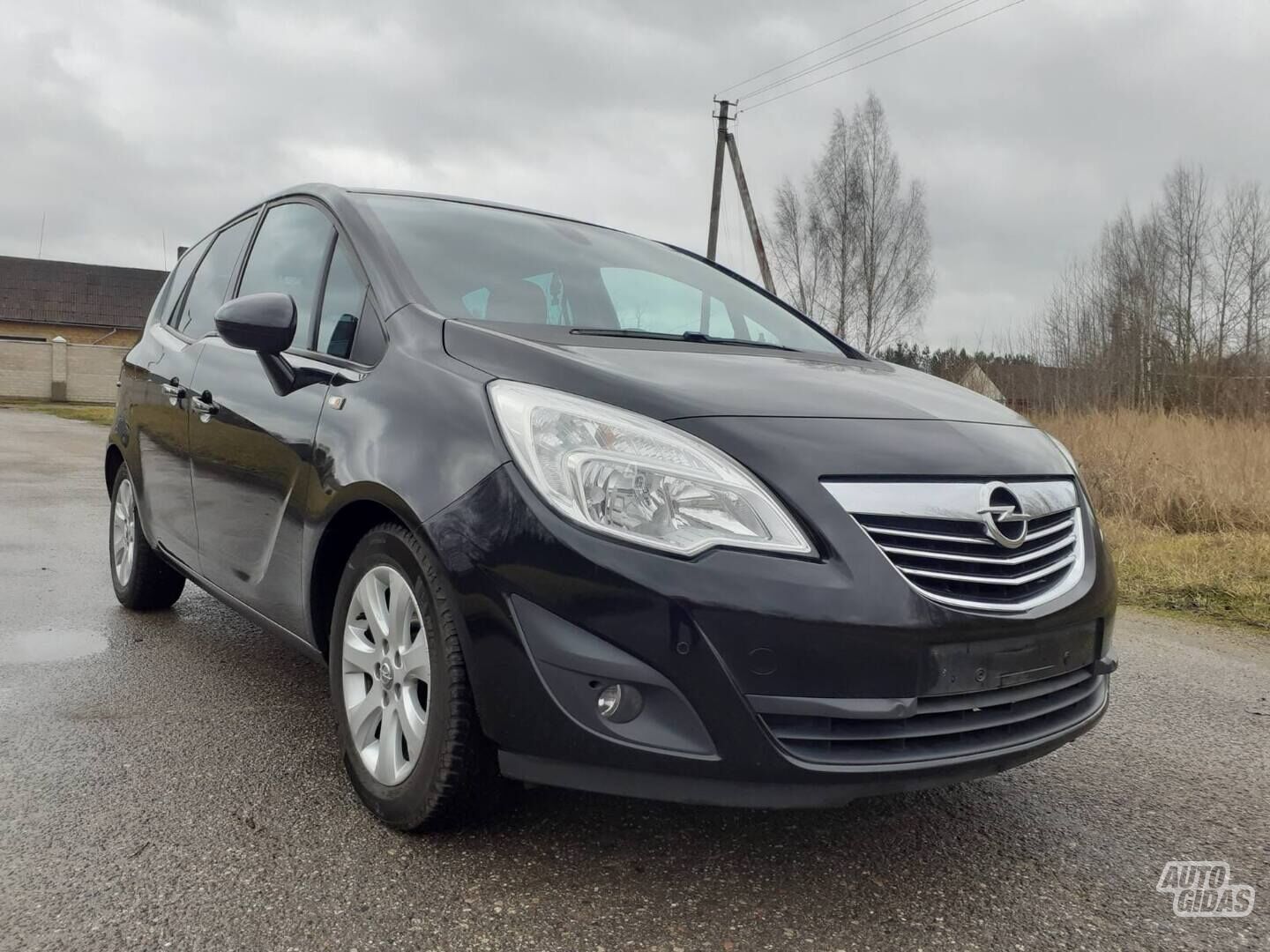 Opel Meriva IŠSIMOKĖTINAI 2011 m