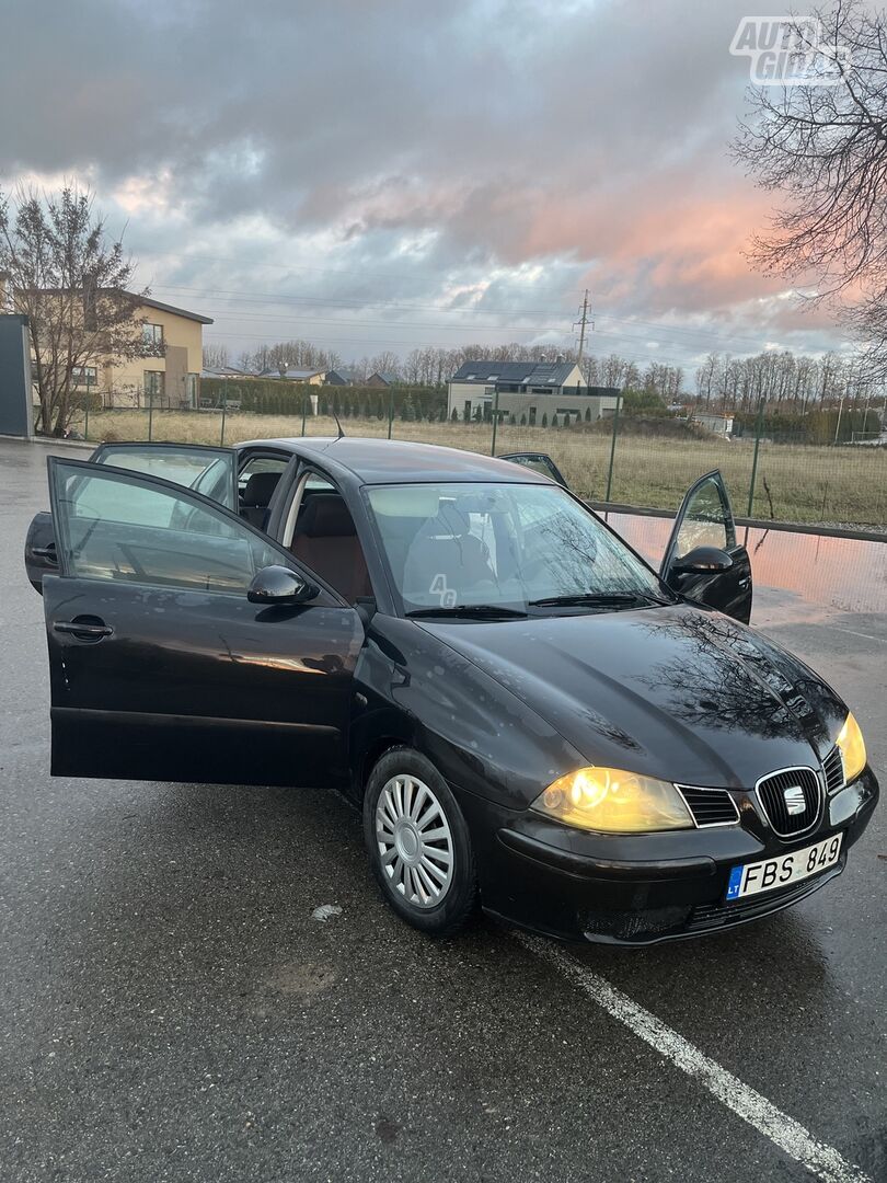 Seat Ibiza 2004 г Хэтчбек