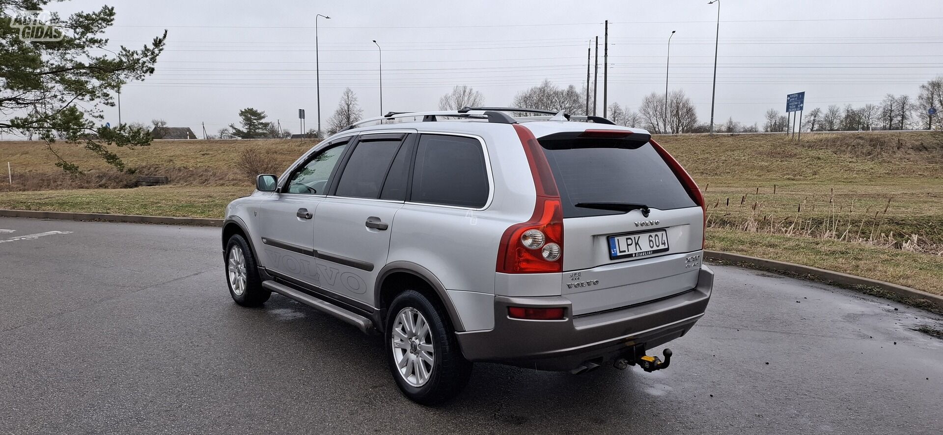 Volvo XC90 2003 г Внедорожник / Кроссовер